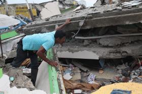 SISMO NO EQUADOR FEZ 233 MORTOS – NOVO BALANÇO