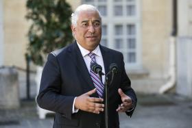 ANTÓNIO COSTA LOUVA UNIÃO DE FRONTEIRAS E “RAÍZES HUMANISTAS” DE PORTUGAL EM PARIS