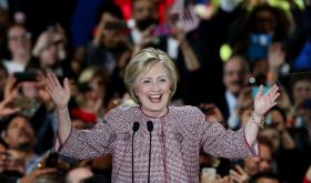 EUA: CLINTON VENCE PRIMÁRIAS DO PARTIDO DEMOCRATA EM NOVA IORQUE — TELEVISÕES