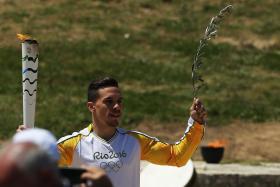 RIO2016: CHAMA OLÍMPICA JÁ INICIOU PÉRIPLO ATÉ AO BRASIL
