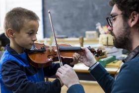 MUSEU DE BRAGANÇA LEVA MÚSICA CLÁSSICA ÀS CRIANÇAS DAS ALDEIAS