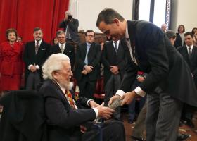ESCRITOR MEXICANO FERNANDO DEL PASO RECEBE PRÉMIO CERVANTES