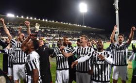 JUVENTUS PENTACAMPEÃ ITALIANA DE FUTEBOL, COM DERROTA DO NÁPOLES