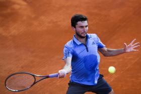 GILLES SIMON, PRIMEIRO CABEÇA DE SÉRIE, ELIMINADO NOS QUARTOS DE FINAL DO ESTORIL OPEN