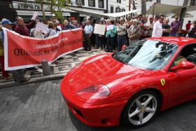 LESADOS DO BANIF MANIFESTAM-SE NO FUNCHAL E PROMETEM PROTESTOS “MAIS FORTES” NO VERÃO
