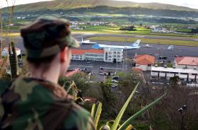 PORTUGAL ESTUDA MAIOR UTILIZAÇÃO CIVIL DAS LAJES — MINISTRO DA DEFESA