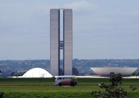 BRASIL: JUIZ ORDENA A CONGRESSO QUE DÊ SEGUIMENTO A PEDIDO DE DESTITUIÇÃO DO VICE-PRESIDENTE