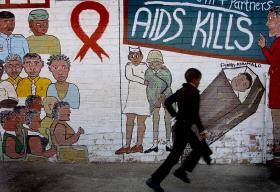 PROGRAMA DE BOLSAS DE FARMACÊUTICA DISTINGUE ‘RECICLAGEM’ DE MEDICAMENTOS PARA A SIDA