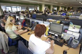OPERADORES DE ‘CONTACT CENTERS’ GANHARAM EM MÉDIA 750 EUROS MENSAIS EM 2015 – ESTUDO