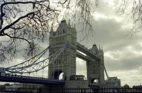 PAIS DE BEBÉ RETIRADO NO REINO UNIDO PEDEM INTERVENÇÃO DAS AUTORIDADES PORTUGUESAS