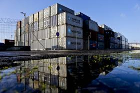 DESPEDIMENTO COLETIVO AVANÇA DE IMEDIATO NO PORTO DE LISBOA –  OPERADORES