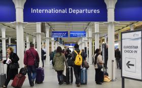 AEROPORTO DE HEATHROW NO REINO UNIDO ADMITE PROIBIR VOOS NOTURNOS