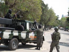 POLÍCIA ACUSA RENAMO DE NOVA EMBOSCADA CONTRA AUTOCARRO NO CENTRO DE MOÇAMBIQUE