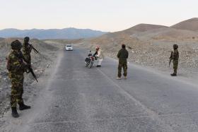 GRUPO EXTREMISTA ESTADO ISLÂMICO SOFRE DUPLA OFENSIVA NO IRAQUE E NA SÍRIA