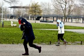 TREZE DISTRITOS SOB AVISO AMARELO ATÉ ÀS 18:00 DEVIDO À CHUVA