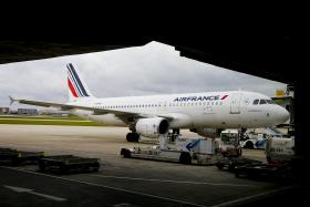 AVIAÇÃO CIVIL FRANCESA RECOMENDA ÀS COMPANHIAS AÉREAS REABASTECIMENTO NO ESTRANGEIRO
