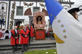 PROCISSÃO DO SANTO CRISTO PERCORRE HOJE RUAS DE PONTA DELGADA, NOS AÇORES