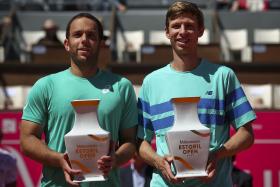 ESTORIL OPEN: SCOTT LIPSKY E ERIC BUTORAC CAMPEÕES DE PARES