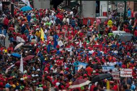 PORTUGUESES DA VENEZUELA QUESTIONAM FALTA DE CONSELHEIRO SOCIAL E DE FUNCIONÁRIO DA PJ