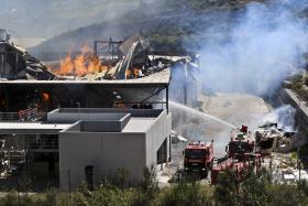INCÊNDIO EM FÁBRICA DE PAPEL DE VILA VELHA DE RÓDÃO DOMINADO ÀS 16:10
