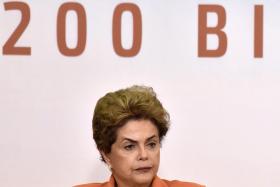 PRESIDENTE BRASILEIRA REJEITA ACUSAÇÃO DE TER TENTADO BLOQUEAR A OPERAÇÃO LAVA JATO