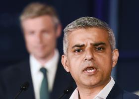 NOVO PRESIDENTE DA CÂMARA DE LONDRES CONDENA ATAQUES “AO ESTILO DE TRUMP”