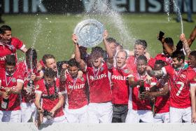 PSV BICAMPEÃO HOLANDÊS APÓS EMPATE DO AJAX