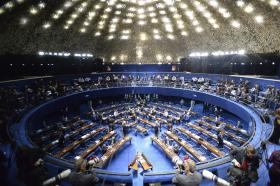 BRASIL: METADE DOS SENADORES ANUNCIARAM VOTO A FAVOR DO ‘IMPEACHMENT’ DE DILMA ROUSSEFF
