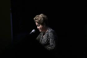 DILMA PEDE AO POVO BRASILEIRO QUE SE MANTENHA MOBILIZADO EM DEFESA DA DEMOCRACIA