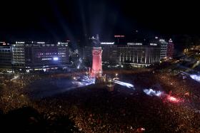 OITO DETENÇÕES NOS FESTEJOS BENFIQUISTAS DO TRICAMPEONATO