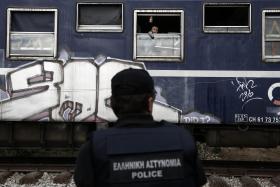 POLÍCIA GREGA DESMANTELA DUAS REDES DE PASSADORES DE MIGRANTES