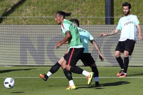 EURO2016: BRUNO ALVES E NANI EM ESTREIA, TITULARES FRENTE À NORUEGA POUPADOS