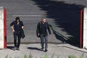 MOURINHO DESVALORIZA DUELO COM GUARDIOLA E DESTACA COMPETITIVIDADE DA LIGA INGLESA