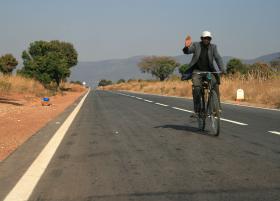 FIM DE SEMANA PROLONGADO PROVOCOU 17 MORTOS NAS ESTRADAS DE LUANDA