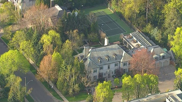 TORONTO REGISTA UM GRANDE CRESCIMENTO NO MERCADO IMOBILIÁRIO DE LUXO EM 2015