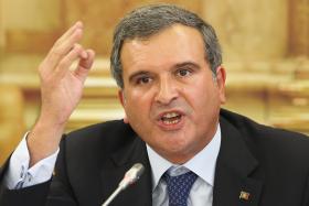 MIGUEL RELVAS “RESPONDEU NÃO RESPONDENDO” SOBRE EFISA E PS QUER EX-MINISTRO NA AR