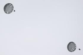 TRÊS PARAQUEDISTAS SOBREVIVEM A ACIDENTE NO ALENTEJO GRAÇAS A PARAQUEDAS AUTOMÁTICO