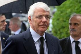 ANTIGO PRIMEIRO-MINISTRO JOHN MAJOR CONDENA CAMPANHA “ENGANADORA” PELO BREXIT