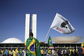 BRASILEIROS QUE ADMITEM “TER DADO UM JEITINHO” PARA OBTER FAVORES AUMENTAM 26%