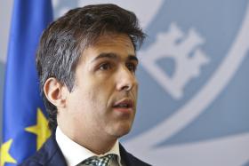 PRESIDENTE DA REPÚBLICA PROCURA COLMATAR “FALTA DE CONFIANÇA” NO GOVERNO — ADOLFO MESQUITA NUNES