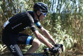 CHRIS FROOME VENCE DAUPHINÉ PELA TERCEIRA VEZ