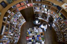 ÓBIDOS VILA LITERÁRIA MOSTRA CULTURA TRADICIONAL DE VÁRIOS PAÍSES DO MUNDO