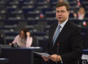 BREXIT: COMISSÁRIO EUROPEU VALDIS DOMBROVSKIS ASSUME PASTAS DE JONATHAN HILL