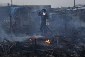 MIGRAÇÕES: CONFRONTOS ENTRE MIGRANTES E POLÍCIA NA “SELVA” DE CALAIS, FRANÇA