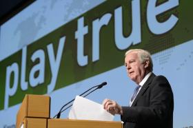 ADVOGADO DE SHARAPOVA EXIGE PEDIDO DE DESCULPAS A PRESIDENTE DA AGÊNCIA ANTIDOPAGEM