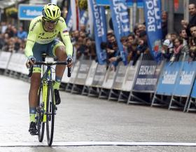 ALBERTO CONTADOR VENCE PRÓLOGO DO DAUPHINE, SUPERANDO PORTE E FROOME