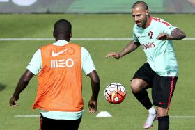 EURO2016: WILLIAM CARVALHO E RICARDO QUARESMA NO ‘ONZE’ DE PORTUGAL