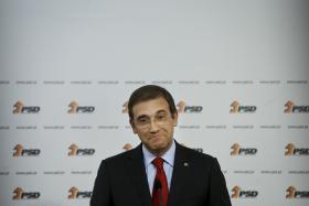 PASSOS DIZ QUE PREVISÕES DA OCDE NÃO TRAZEM NADA DE POSITIVO E PEDE CORREÇÃO DE POLÍTICAS