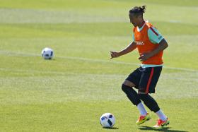 EURO2016: NOVE TITULARES COM INGLATERRA EM RECUPERAÇÃO, BRUNO ALVES E RAFA NO RELVADO