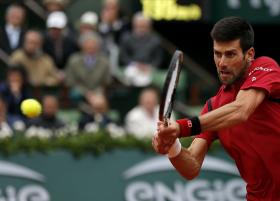 NOVAK DJOKOVIC PASSA ÀS MEIAS-FINAIS EM ROLAND GARROS